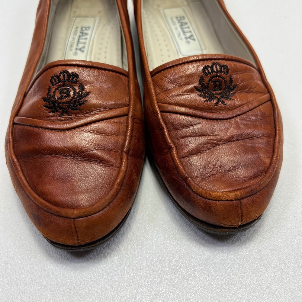 VINTAGE Bally Womens Brown Leather Crest Loafers Size 8M Italy Low Heel Flats - Picture 2 of 14